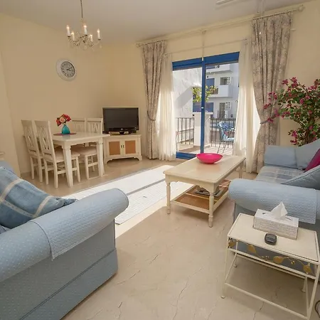 Mykonos Playa 14 شقة مانيلفا